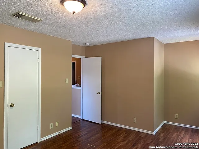 3643 Cameron Spgs — Photo 20