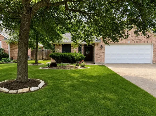 2364 Kendal Green Cir, College Station, TX 77845