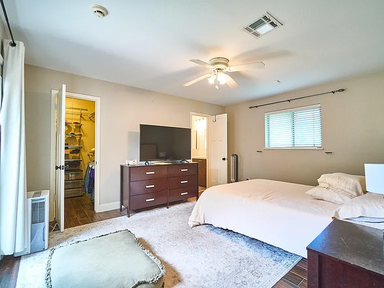 5506 Dumfries Dr — Photo 8