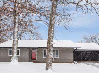 12508 S Pawnee Rd, Palos Park, IL 60464