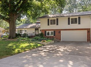 3222 44th St, Des Moines, IA 50310