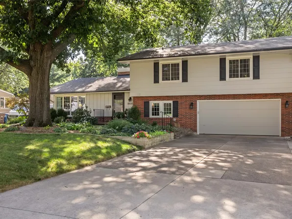 3222 44th St, Des Moines, IA 50310