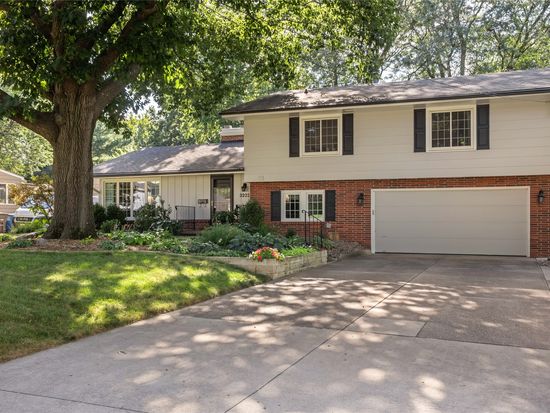 3222 44th St, Des Moines, IA 50310