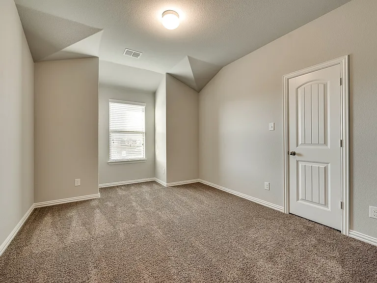 15925 Holly Crk — Photo 25