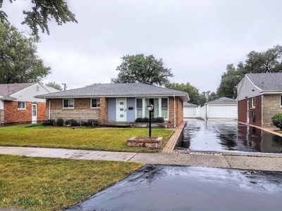 7447 Arcadia St, Morton Grove, IL, 60053