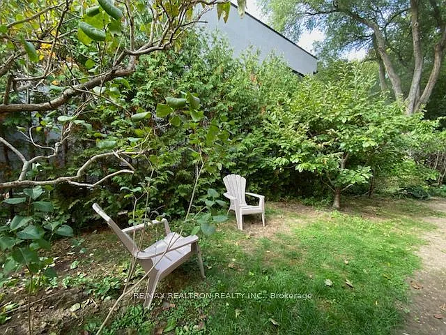 36 George Henry Blvd #B — Photo 11