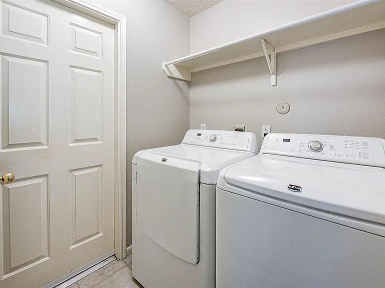 21611 Country Club Green Way — Photo 34
