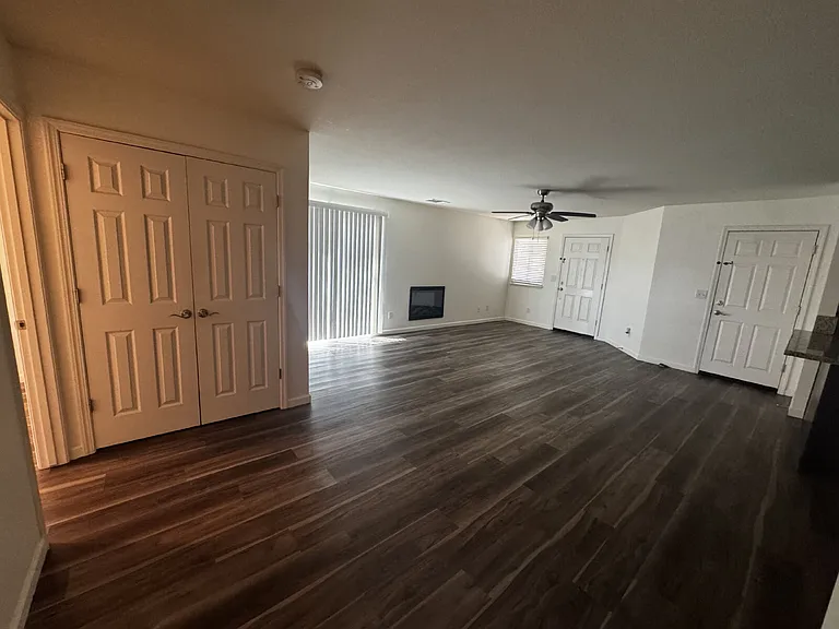 358 Snowhaven Ct — Photo 17