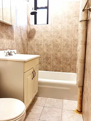 Rented by NY Space Finders Inc. | media 21