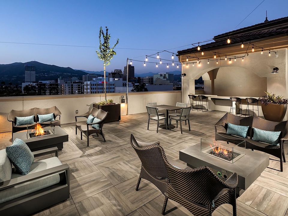 rooftop lounge