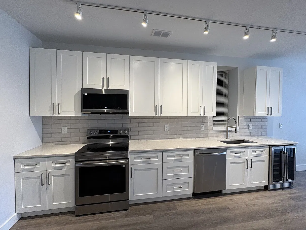2 bed, 1800 sqft, $2,250 — Photo 3
