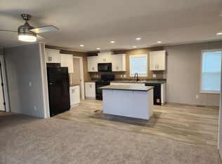 Shelby Forest, Utica, MI 48315