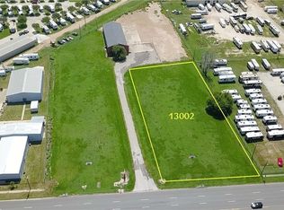 13002 N Navarro St, Victoria, TX 77904