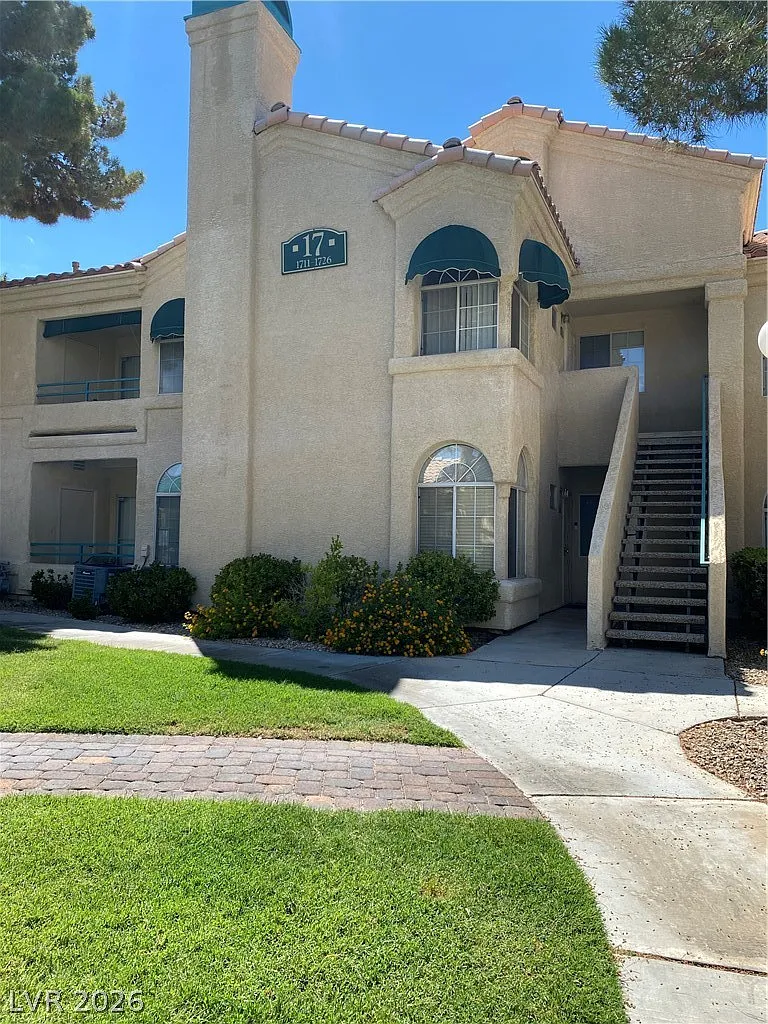 2 bed, 2.0 bath, 1028 sqft, $1,545 — Photo 1