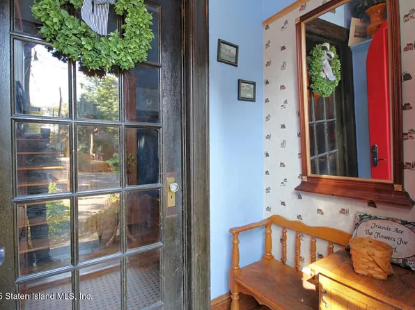 54 City Boulevard image 6 of 45