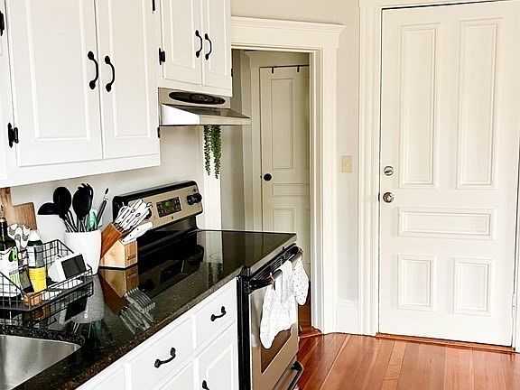 4th image of 29 Topsfield Rd #4