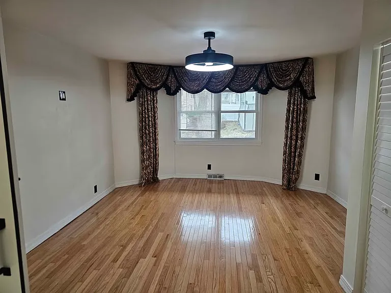 64 Main St #1 — Photo 5