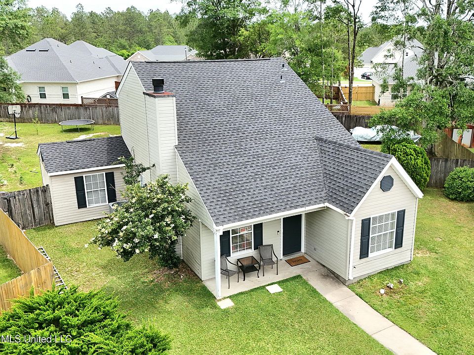 1st image of 12376 Windward Cir