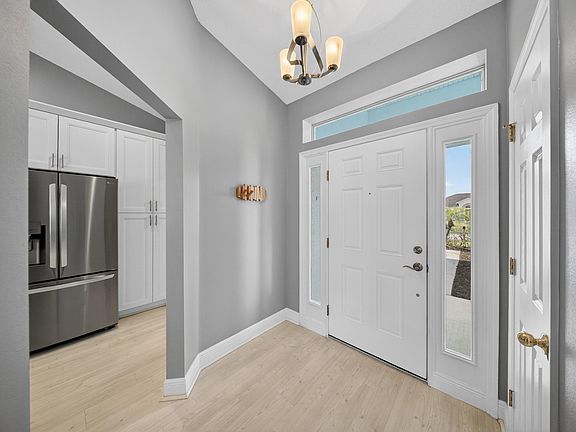 5th image of 4681 SW Ulster Street