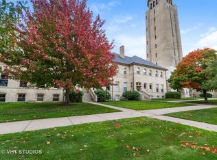 204 Leonard Wood S APT 104, Highland Park, IL 60035