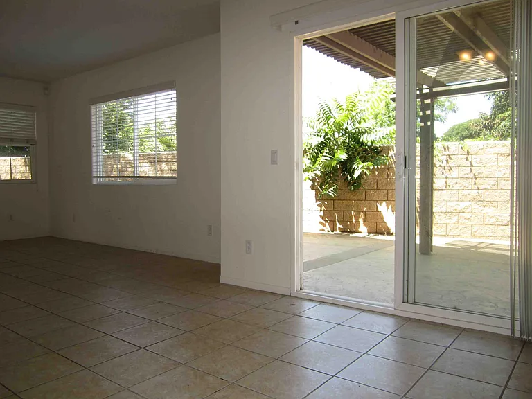672 Janae Gln — Photo 10