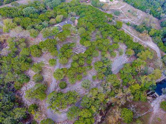 3rd image of 395 Indian Lake Dr