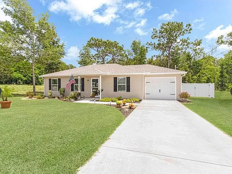 433 Spring Ln — Photo 1