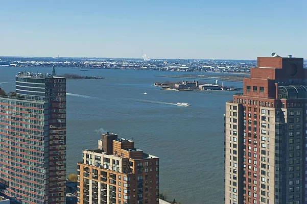 Rented by Keller Williams NYC | media 57