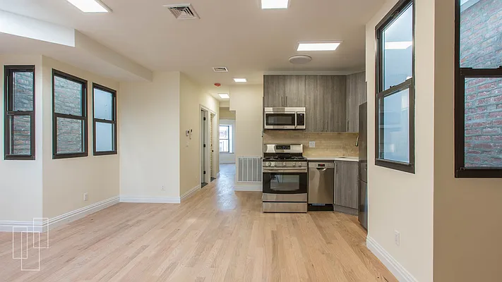 Rented by Garfield Realty  | media 21