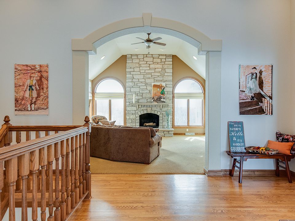 1st image of 2211 Sunnybrook Dr