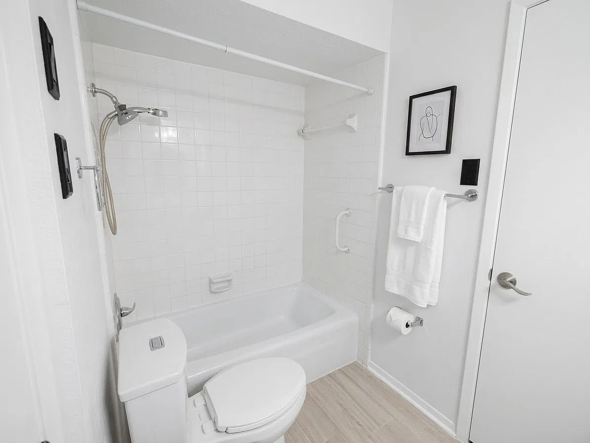3 bed, 1870 sqft, $2,500 — Photo 4