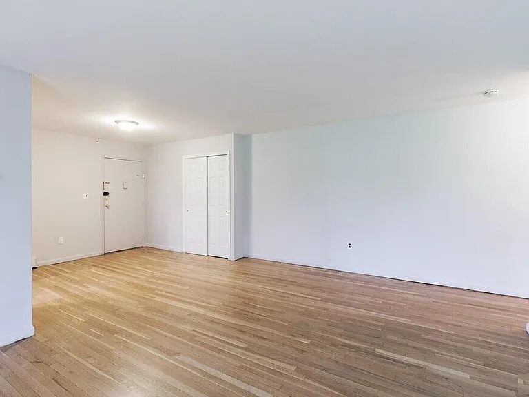 15 Scott Ct #B1 — Photo 4