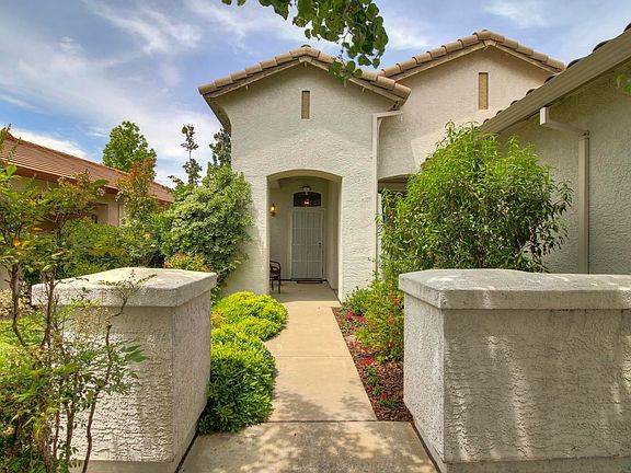 2nd image of 1428 Walden Dr