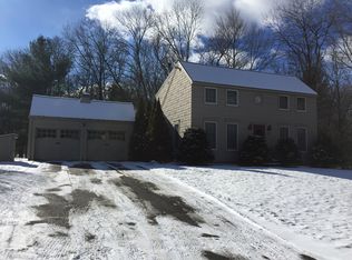 104 Dunnbrook Rd, East Brookfield, MA 01515