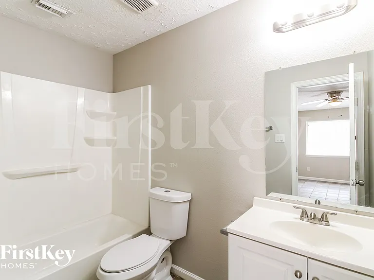 4427 Ravine Dr — Photo 10
