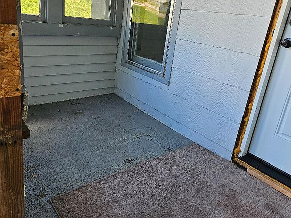 3rd image of 405 Oakland Ave