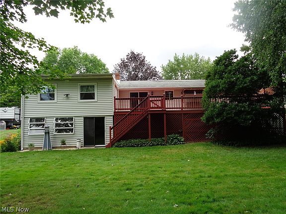 4th image of 824 39th St SW