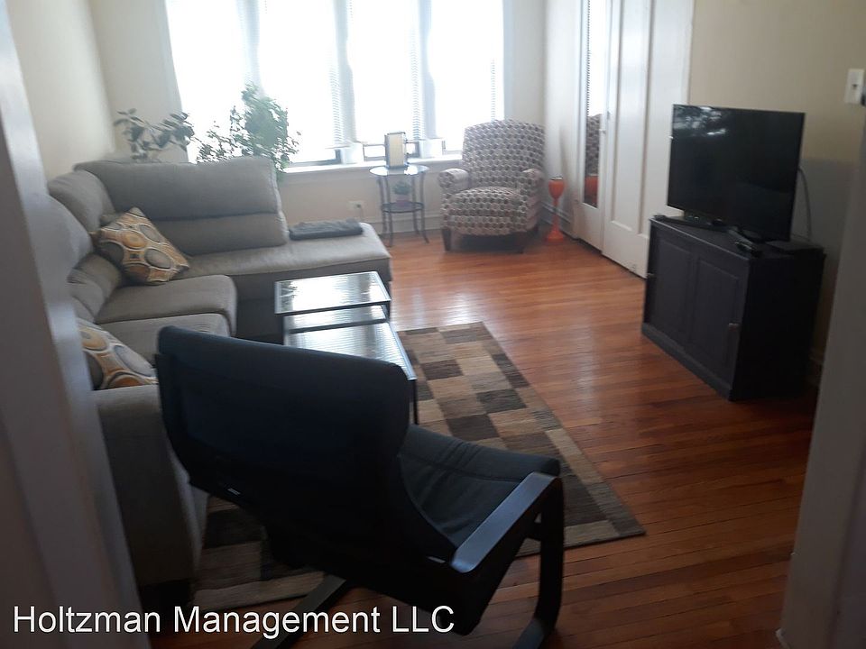 1st image of 1469 W Carmen Ave #10100737