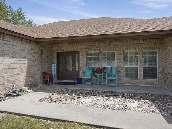 3rd image of 2030 4th St