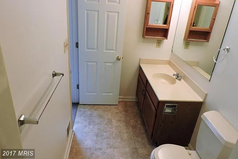 2434 Dunmore Ct — Photo 28