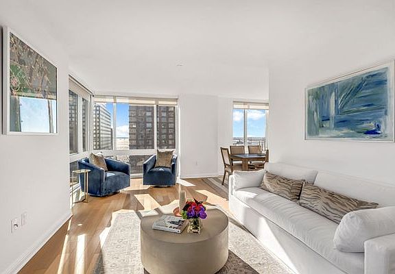 3rd image of 211 N End Ave APT 5K