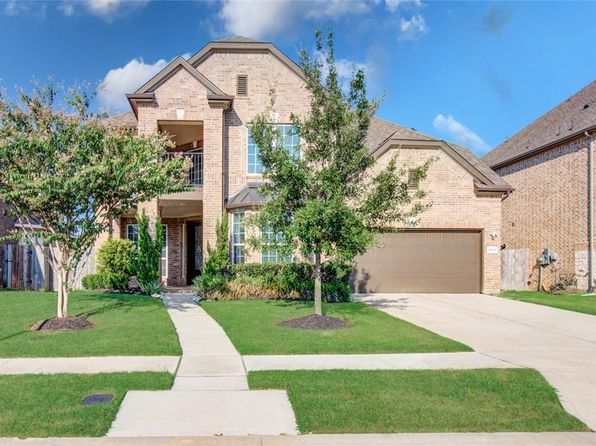 4439 Rolling Field Ln