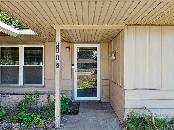 3rd image of 5413 NW 45th St