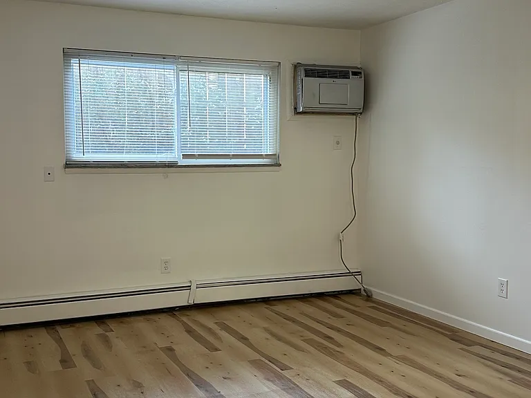 1303 Cove Ave #104 — Photo 2
