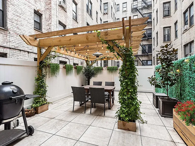 61 Martense St #1E — Photo 8