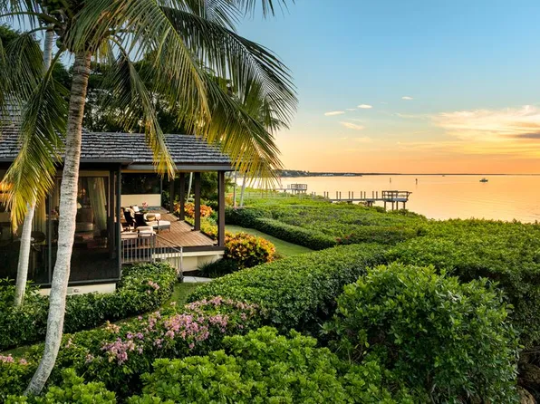 19 E Snapper Point Dr, Key Largo, FL 33037