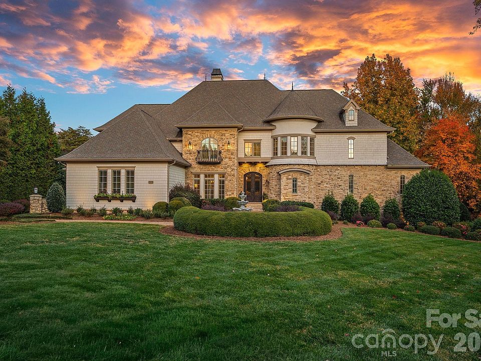 1st image of 119 S Longfellow Ln