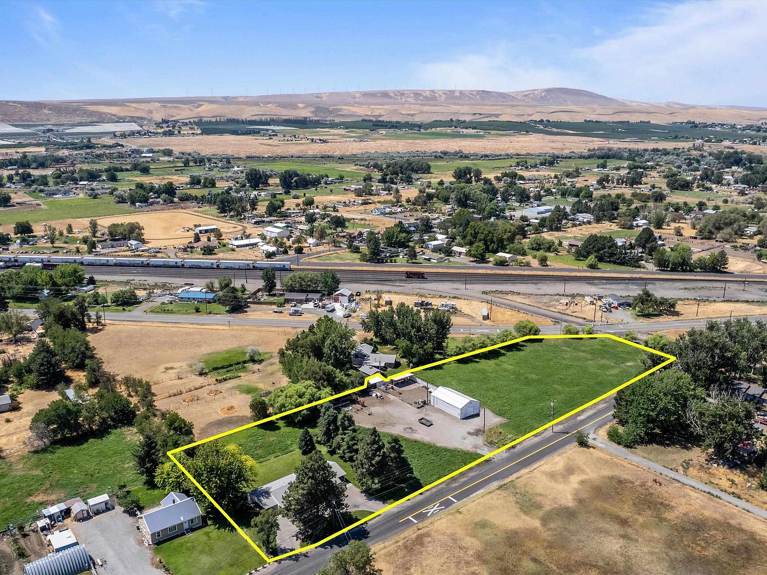226203 E Game Farm Rd #A & B, Kennewick, WA 99337 | Zillow
