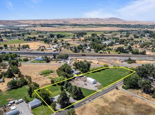226203 E Game Farm Rd #A & B, Kennewick, WA 99337
