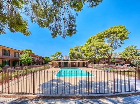 575 S Royal Crest Cir Unit 24, Las Vegas, NV 89169